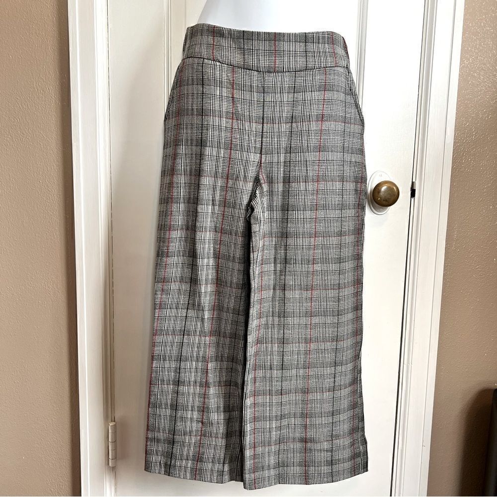 Candies Women’s Plaid slacks with pockets small